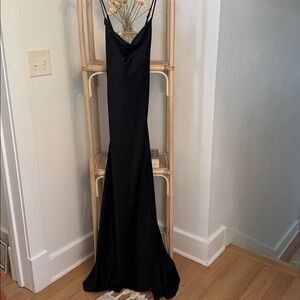 Elegant Black Maxi Dress
